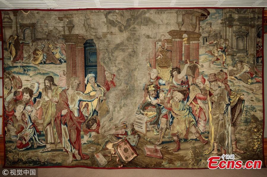 A tapestry commissioned by Henry VIII in the 1530s and thought to have been destroyed has been uncovered in Spain. It was the King\'s prized possession and ultimate show of wealth - 20 ft wide and woven with gold and silver. It was last seen in Windsor Castle in 1770. (Photo/VCG)