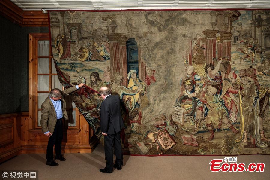 A tapestry commissioned by Henry VIII in the 1530s and thought to have been destroyed has been uncovered in Spain. It was the King\'s prized possession and ultimate show of wealth - 20 ft wide and woven with gold and silver. It was last seen in Windsor Castle in 1770. (Photo/VCG)