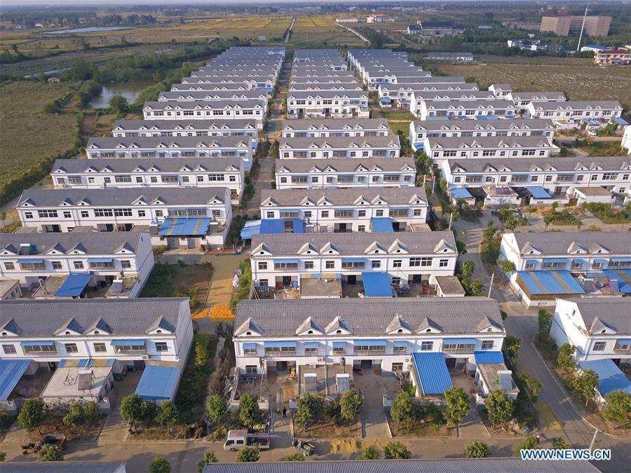 Aerial photo taken on Sept. 26, 2018 shows the view of Xiaogang Village in Fengyang County, east China\'s Anhui Province. Xiaogang, known as cradle of China\'s rural reform, witnessed great change in the past 40 years. (Xinhua/Cai Yang)