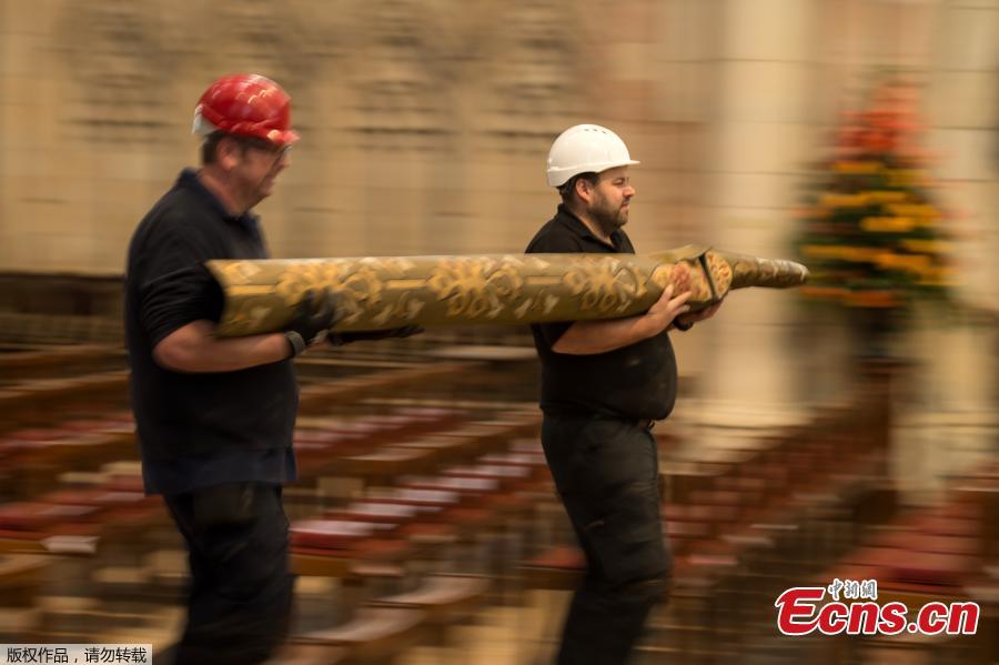 A major project to refurbish York Minster\'s Grand Organ gets under way with the removal of 5,403 pipes which will be taken to a specialist workshop in Durham for repair. One of the largest cathedral organs in the country, it dates from 1903 and weighs 20 tons. (Photo/Agencies)