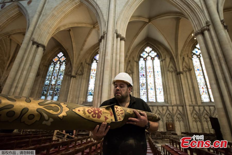 A major project to refurbish York Minster\'s Grand Organ gets under way with the removal of 5,403 pipes which will be taken to a specialist workshop in Durham for repair. One of the largest cathedral organs in the country, it dates from 1903 and weighs 20 tons. (Photo/Agencies)