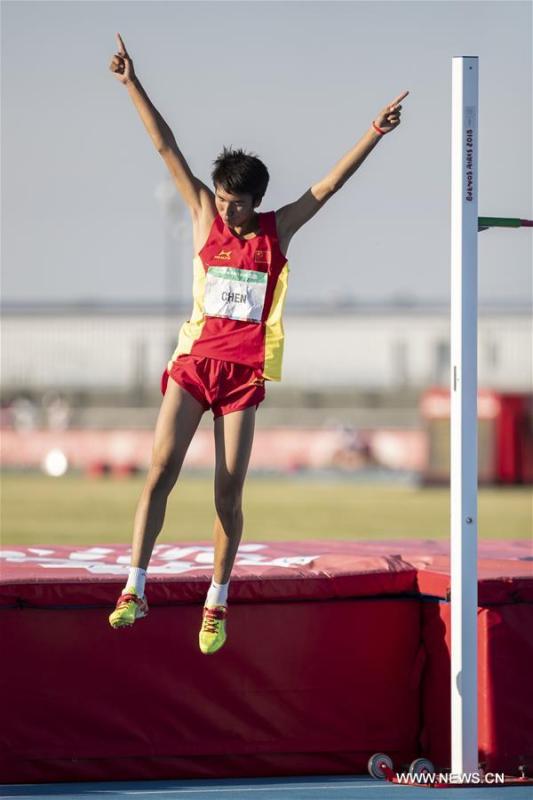 Chen Long of China reacts during the men\'s high jump of athletics event at the 2018 Summer Youth Olympic Games in Buenos Aires, Argentina, on October 14, 2018. Chen won the gold medal. (Xinhua/Li Ming)