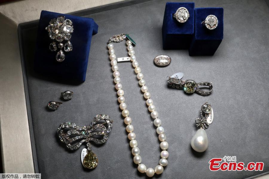 Items that belonged to Marie Antoinette, that will be included in the \