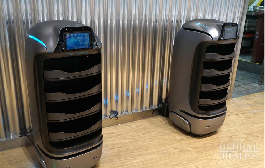 These robots give us a glimpse into the future of clean-up. (Photos: Yang Hui/GT)