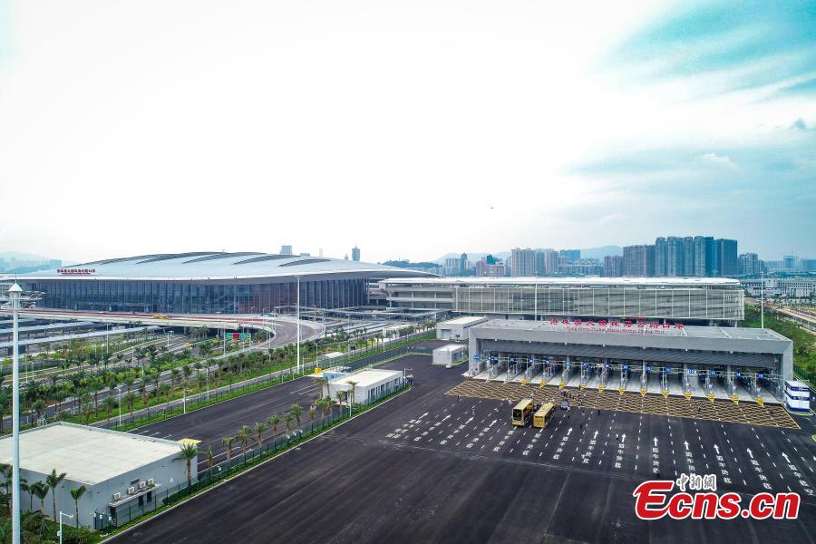 Zhuhai Port of the Hong Kong-Zhuhai-Macao Bridge. (Photo: China News Service/Chen Jimin)