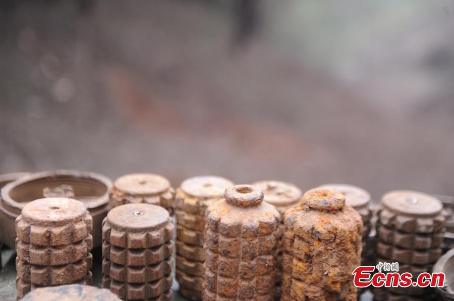 Mines found a mine clearance operation in border city of Pingxiang, South China\'s Guangxi Zhuang Autonomous Region. The PLA soldiers detonated on Thursday, Oct. 25, 2018 the last mine in a minefield in Pingxiang. The operation marked the completion of a years-long landmine-sweeping mission in the Guangxi section of the Sino-Vietnam border, clearing the dangerous historical legacy that has hindered border development. (Photo: China News Service/Jiang Xuelin)