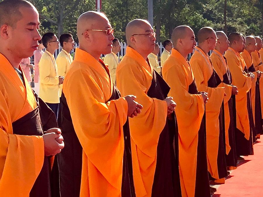 Photo taken on Oct. 29, 2018 show participants at the fifth World Buddhist Forum in Putian, Fujian Province. (Photo/chinadaily.com.cn)
Wang said the world is now in a period of great development, major transformation and adjustment. Peace and development are still the theme of the times, but the world is also faced with great instability and uncertainty.
Buddhism advocates equality, compassion, harmony, peace and mutual learning. It should make positive contributions to promoting world peace, the well-being of humankind and the building of community with a shared future for mankind, he said.