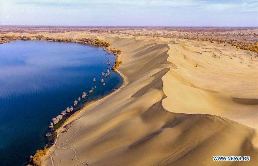 Aerial photo shows the scenery of Lop lake and Taklimakan Desert in Yuli County, northwest China\'s Xinjiang Uygur Autonomous Region, Oct. 30, 2018. (Xinhua/Li Fei)