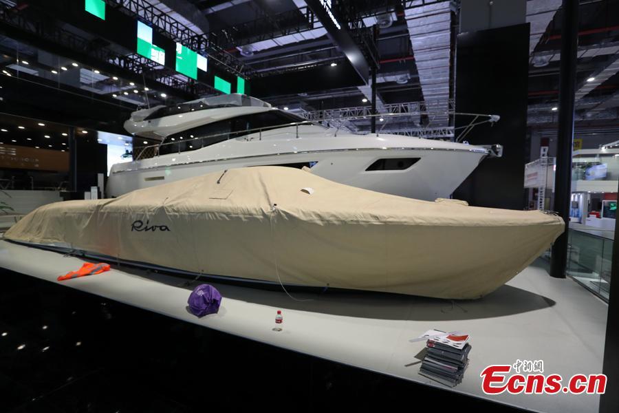 This photo taken on Nov. 2, 2018 shows intelligent and high-end equipment are in place at the exhibition hall of the first China International Import Expo (CIIE). Covering a total exhibition area of 60,000 square meters, it will showcase large and heavy products in the technology-intensive fields of aerospace, robotics and automation. More than 400 enterprises from 40 countries and regions all over the world will participate in this expo. (Photo: China News Service/Zhang Hengwei)