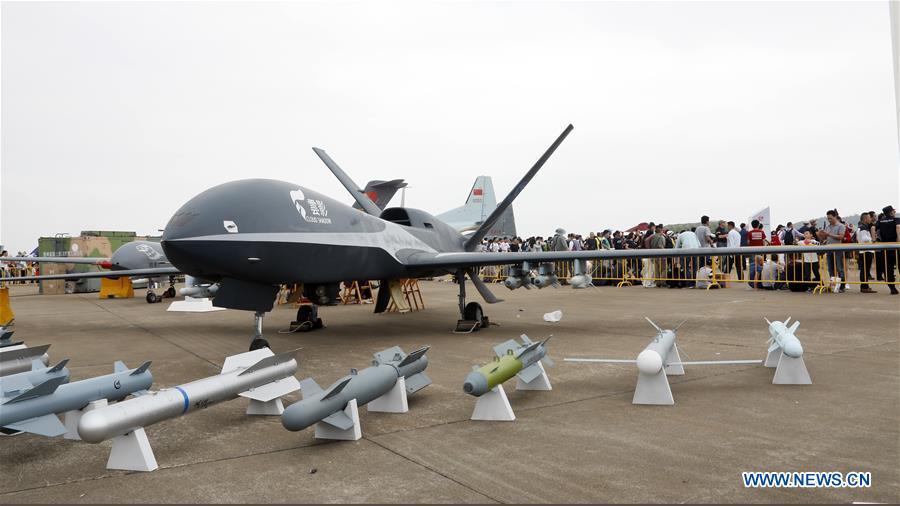 People visit the 12th China International Aviation and Aerospace Exhibition (Airshow China) in Zhuhai, south China\'s Guangdong Province, Nov. 10, 2018. Saturday marks the second of three public days of the Airshow China. (Xinhua/Liu Fang)