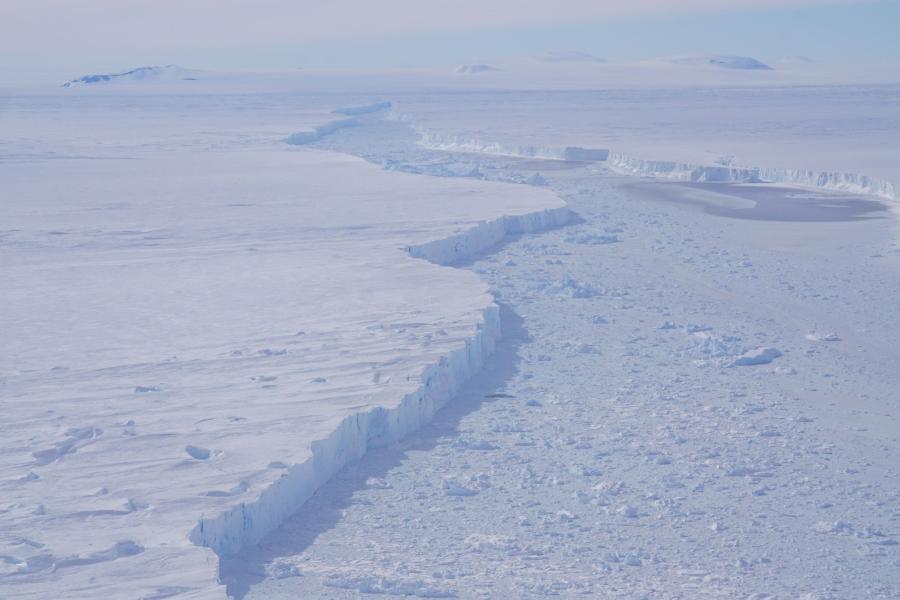 NASA has spotted a gigantic new iceberg three times the size of Manhattan in Antarctica. Named B-46, it is believed to measure 66 square nautical miles (87 square miles), according to estimates from the U.S. National Ice Center. NASA’s Operation IceBridge flight spotted the giant berg, which broke off from Pine Island Glacier in late October. (Photo/NASA)