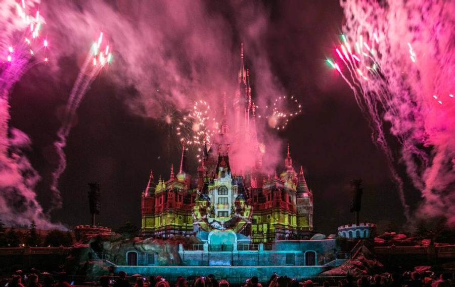 Mickey’s birthday was brought to a close with a unique projection show at the castle, followed by a routine fireworks display.