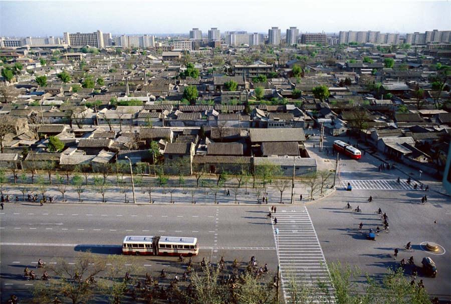 A view from a window at Beijing Minzu Hotel, shows few high-rise buildings in 1979. (Photo provided to chinadaily.com.cn)