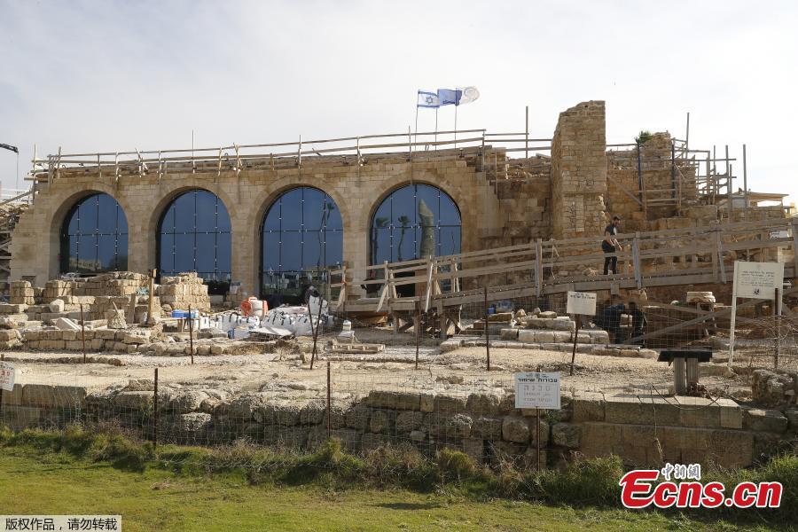 A picture taken on December 3, 2018, shows a general view of an excavation site in the Israeli Mediterranean town of Caesarea.  A treasure of 24 rare gold coins consisting of 18 Fatimid dinars, which were the standard local currency during that time (909-1171), as well as six are Byzantine coins, which include five dating to the era of Byzantine Emperor Michael VII Doukas (1071-1078), was recently uncovered in Caesarea. (Photo/Agencies)