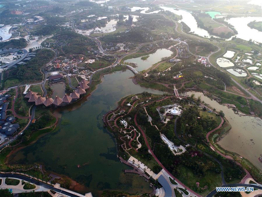 Aerial photo taken on Dec. 2, 2018 shows the scenery of the Garden Expo Park in Nanning, capital city of south China\'s Guangxi Zhuang Autonomous Region. This year marks the 60th anniversary of the establishment of the Guangxi Zhuang Autonomous Region. (Xinhua/Zhou Hua)