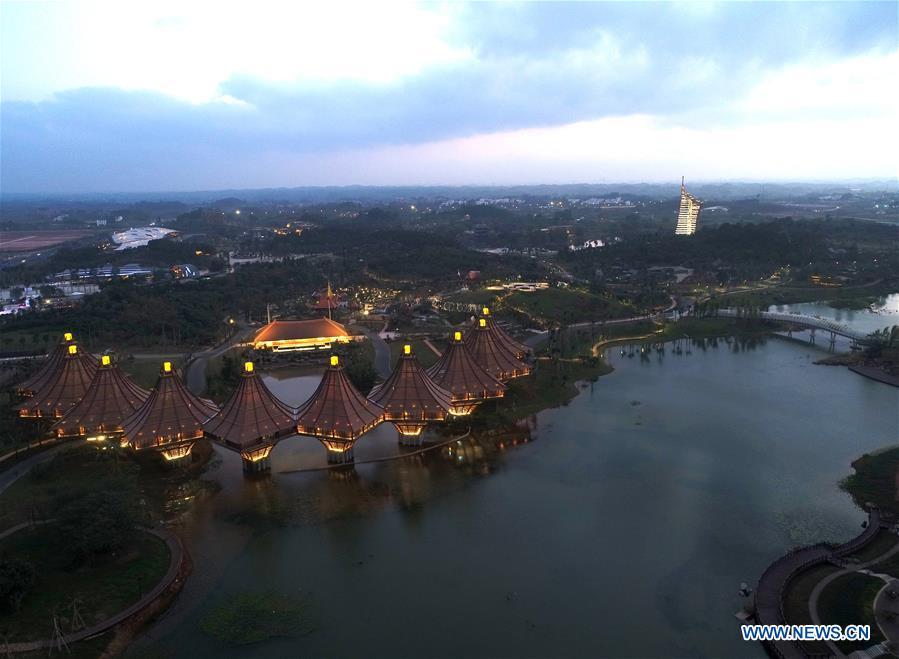 Aerial photo taken on Dec. 2, 2018 shows the scenery of the Garden Expo Park in Nanning, capital city of south China\'s Guangxi Zhuang Autonomous Region. This year marks the 60th anniversary of the establishment of the Guangxi Zhuang Autonomous Region. (Xinhua/Zhou Hua)