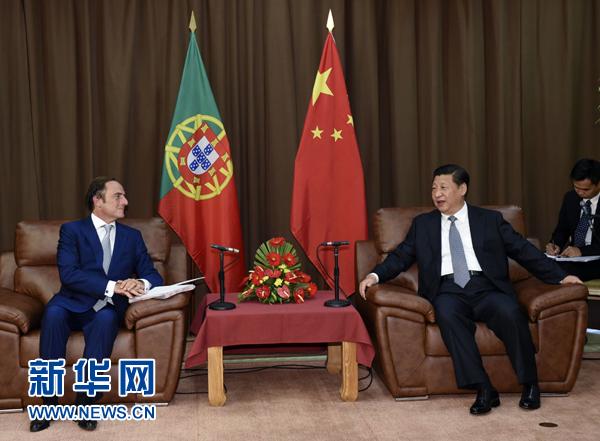 President Xi Jinping meets with Paulo Portas, then-Portuguese deputy prime minister and representative of then President Anibal Cavaco Silva in Terceira Island, Portugal, July 24, 2014. (Photo/Xinhua)

July 2014

President Xi Jinping made a stopover on the western Portuguese island of Terceira on his way back to Beijing, after he finished a state visit to Cuba.