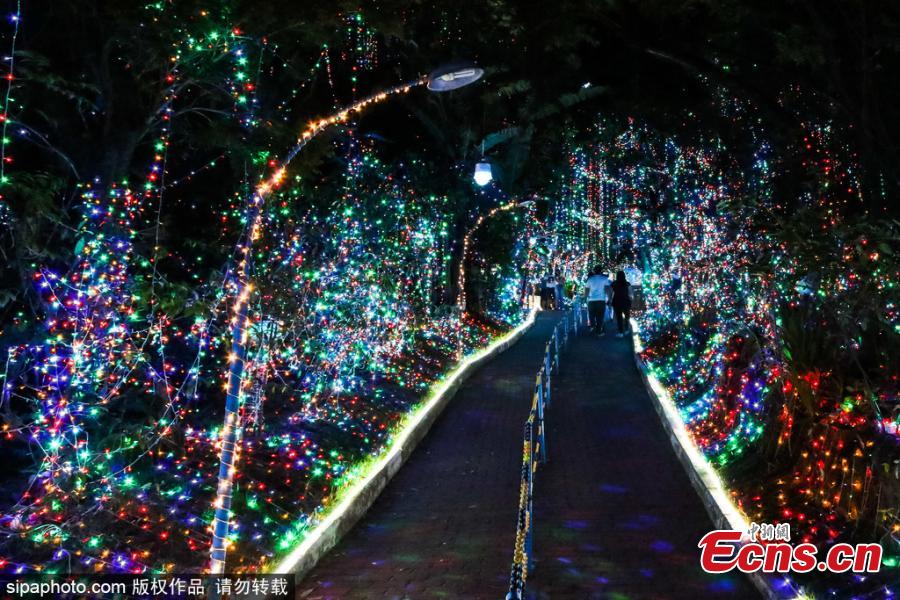 Christmas lights illuminate the Spiritual Center Sacred Sky in Sorocaba in southeastern Brazil. According to the park’s director Luciano Dini, it is the largest private Christmas decoration in the world. There are an incredible 4.5 million lights in a space of 20,000 square meters with gardens, trees and lakes, as well as Santa’s house. (Photo/SIPAPHOTO)