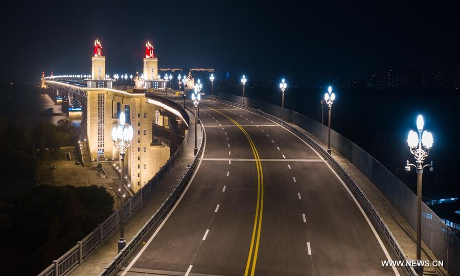 Aerial photo taken on Dec. 16. 2018 shows night view of Nanjing Yangtze River Bridge after renovation in Nanjing, east China\'s Jiangsu Province. (Xinhua/Su Yang)