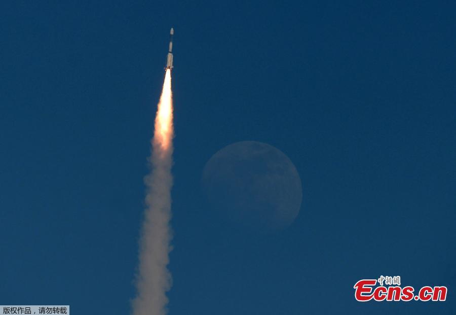India\'s Geosynchronous Satellite Launch Vehicle GSLV-F11 carrying GSAT-7A communication satellite blasts off from the Satish Dhawan Space Centre in Sriharikota, India, Dec. 19, 2018. Gsat-7A, built by the Indian Space Research Organisation, is meant for augmenting the existing communication capabilities of satellites used by the Indian Air Force, according to Indian media. (Photo/Agencies)