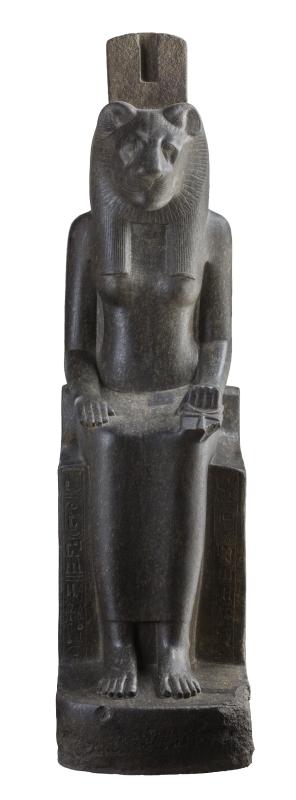 A total of 235 pieces of cultural relics of ancient Egypt, including mummies, stone caskets, amulets and godly statues, and dating back to the period between 22th century BC and 1st century BC, are on show at Guangdong Museum in Guangzhou. (Photo provided to China Daily)