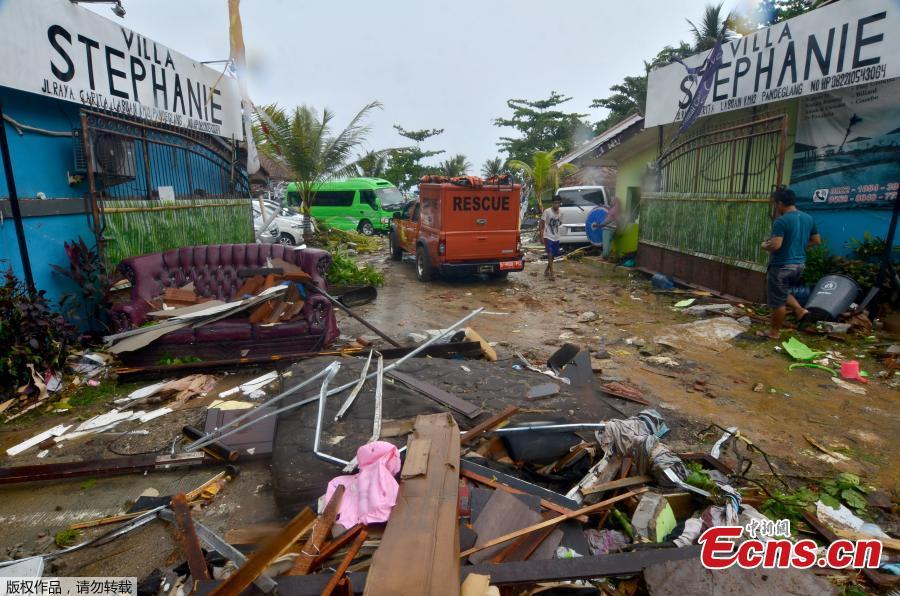 A tsunami killed at least 222 people and injured hundreds on the Indonesian islands of Java and Sumatra following an underwater landslide believed to have been caused by the erupting Anak Krakatau volcano, officials said on Sunday, Dec, 23, 2018. Hundreds of homes and other buildings were heavily damaged when the tsunami struck, almost without warning, along the rim of the Sunda Strait late on Saturday. (Photo/Agencies)