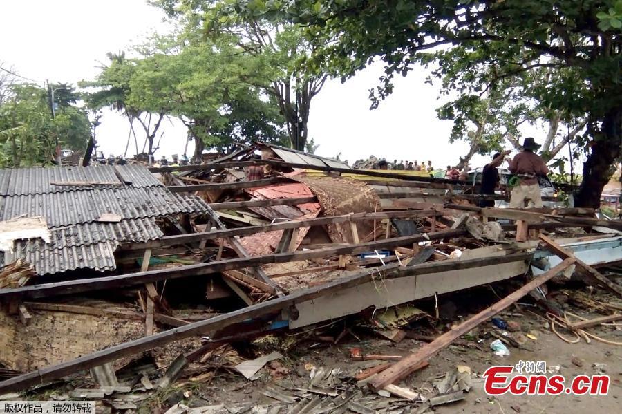 A tsunami killed at least 222 people and injured hundreds on the Indonesian islands of Java and Sumatra following an underwater landslide believed to have been caused by the erupting Anak Krakatau volcano, officials said on Sunday, Dec, 23, 2018. Hundreds of homes and other buildings were heavily damaged when the tsunami struck, almost without warning, along the rim of the Sunda Strait late on Saturday. (Photo/Agencies)