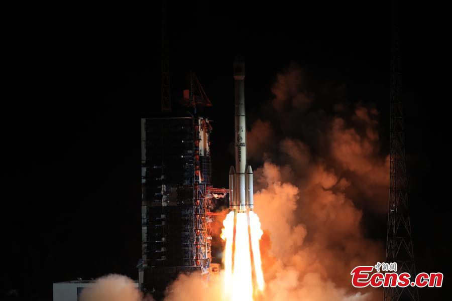 Long March-3C carrier rocket blasts off from the launch pad at the Xichang Satellite Launch Center in Xichang, southwest China\'s Sichuan Province, Dec. 25, 2018. China successfully launched the No. 3 telecommunication technology test satellite on Tuesday. (Photo: China News Service/Wang Yulei)