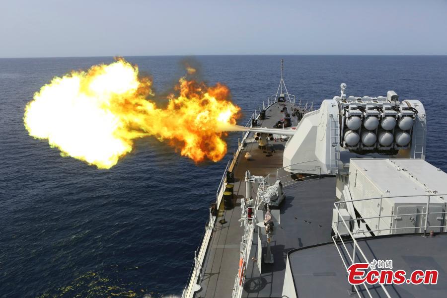 A warship of Chinese Navy participates in a joint counter-piracy exercise with the U.S. navy in the Gulf of Aden in August 2013. (Photo: China News Service/Wang Changsong)