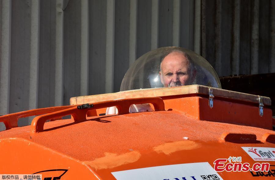 Jean-Jacques Savin, a former paratrooper, 71, works on the construction of a ship made from a barrel on Nov. 15, 2018 at the shipyard in Ares, southwestern France. The Frenchman has embarked on an epic journey across the Atlantic on a barrel-shaped capsule heading towards the Caribbean. (Photo/Agencies)
