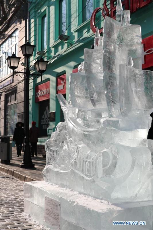 An ice sculpture is seen on the Zhongyang Street during a national college ice sculpture competition in Harbin, capital of northeast China\'s Heilongjiang Province, Jan. 2, 2019. (Xinhua/Cao Jiyang)