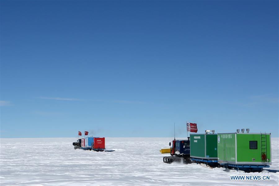 Vehicles of China\'s 35th Antarctic expedition team run on Antarctica\'s inland icecap, Jan. 2, 2019. The expedition team Wednesday entered the area of the Dome Argus (Dome A), the peak of Antarctica\'s inland icecap. (Xinhua/Liu Shiping)