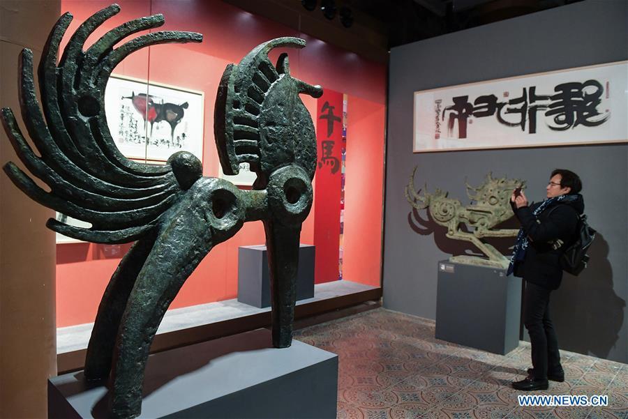 The Horse, the seventh in the 12-year cycle of Chinese zodiac sign, is displayed during Han Meilin\'s Chinese Zodiac Art Exhibition in Beijing, capital of China, Jan. 5, 2019. The Chinese Zodiac Art Exhibition, displaying the fine arts of Chinese artist Han Meilin, kicked off in the Palace Museum on Saturday and will last until Feb. 20, 2019. (Xinhua/Li He)
