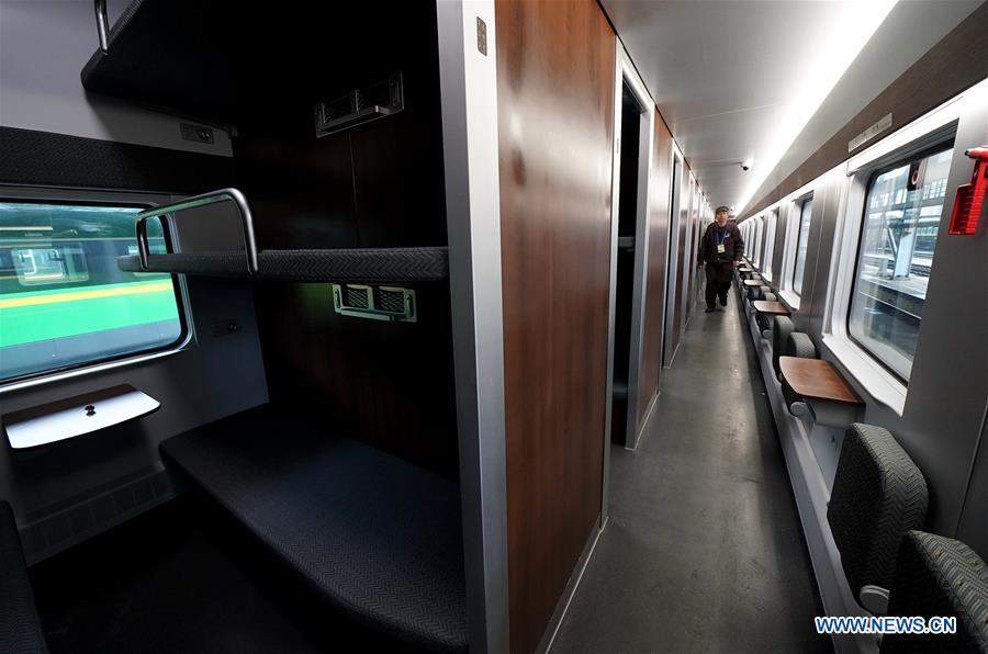 Photo taken on Jan. 6, 2019 shows the couching carriage of a CR200J train at the China Railway Shanghai Group Co., ltd. in Shanghai, east China. The CR200J train, with a centralized power system that runs 160-km-per-hour, will be put into use before the Spring Festival travel rush in 2019.(Xinhua/Chen Fei)