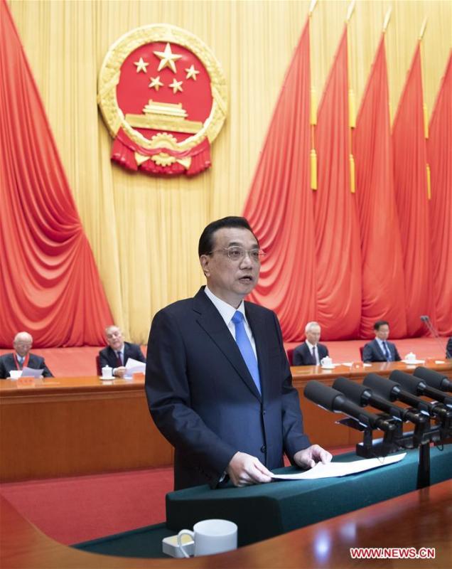 Chinese Premier Li Keqiang, also a member of the Standing Committee of the Political Bureau of the Communist Party of China (CPC) Central Committee, delivers a speech on behalf of the CPC Central Committee and the State Council at an annual ceremony to honor distinguished scientists, engineers, and research achievements in Beijing, capital of China, Jan. 8, 2019. (Xinhua/Xie Huanchi)