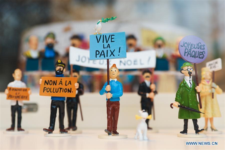 Toy models of Tintin and other figures based on the comic series \