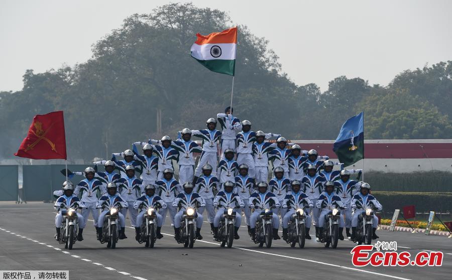 Indian Army\'s Corp of Signals\' Dare Devil team displays their skills during the Army Day parade, at Cariappa Parade Ground on Jan. 15, 2019 in New Delhi, India. The Army Day is celebrated to commemorate the day when Field Marshal M. Cariappa took over as Commander-in-Chief of the Indian Army from General Sir Francis Butcher on Jan. 15, 1949. (Photo/Agencies)