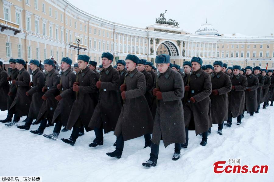 A rehearsal for the military parade which will take place at Dvortsovaya (Palace) Square on Jan. 27 to celebrate the 75th anniversary of the end of the Siege of Leningrad, in St. Petersburg, Russia, Jan. 24, 2019. The Nazi German and Finnish siege and blockade of Leningrad, now known as St. Petersburg, was broken on Jan. 18, 1943 but finally lifted Jan. 27, 1944. (Photo/Agencies)