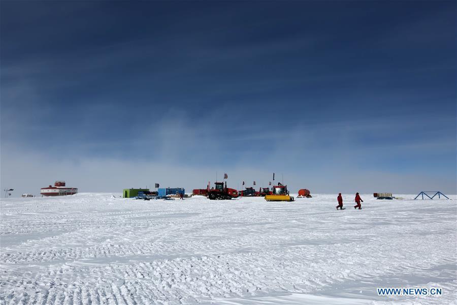 The Kunlun team of China\'s 35th Antarctic expedition arrives at the Taishan station to join the Taishan team, in Antarctica, Jan. 31, 2019. (Xinhua/Liu Shiping)