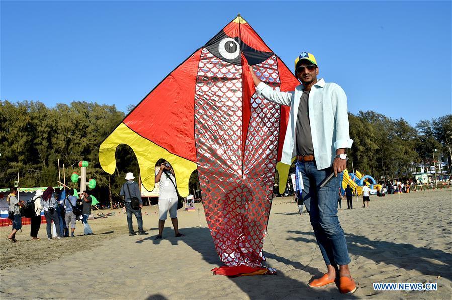 A man shows a kite during a two-day kite festival kicked off in Cox\'s Bazar in southeastern Bangladesh on Feb. 1, 2019. (Xinhua/Stringer)