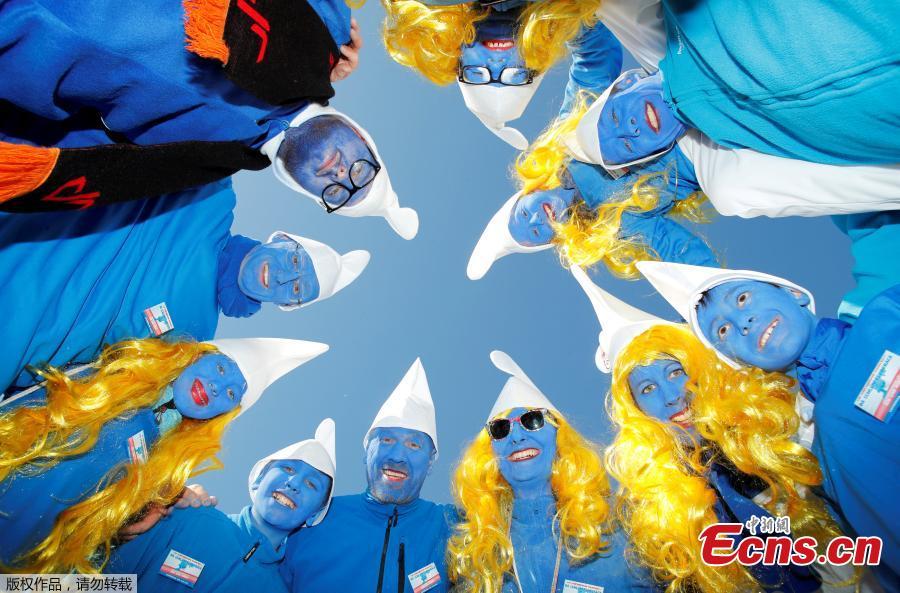 Participants dressed as smurfs pose during an attempt to hold the world\'s largest meeting of smurfs in a bid to outdo the previous record of 2,510 mostly student participants in Wales in 2009 in Lauchringen, Germany, Feb. 16, 2019. (Photo/Agencies)