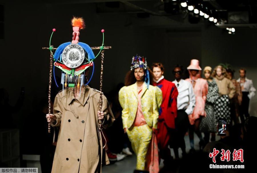 A model presents a creation during the pushBUTTON catwalk show at London Fashion Week Women\'s A/W19 in London, February 19, 2019. (Photo/Agencies)