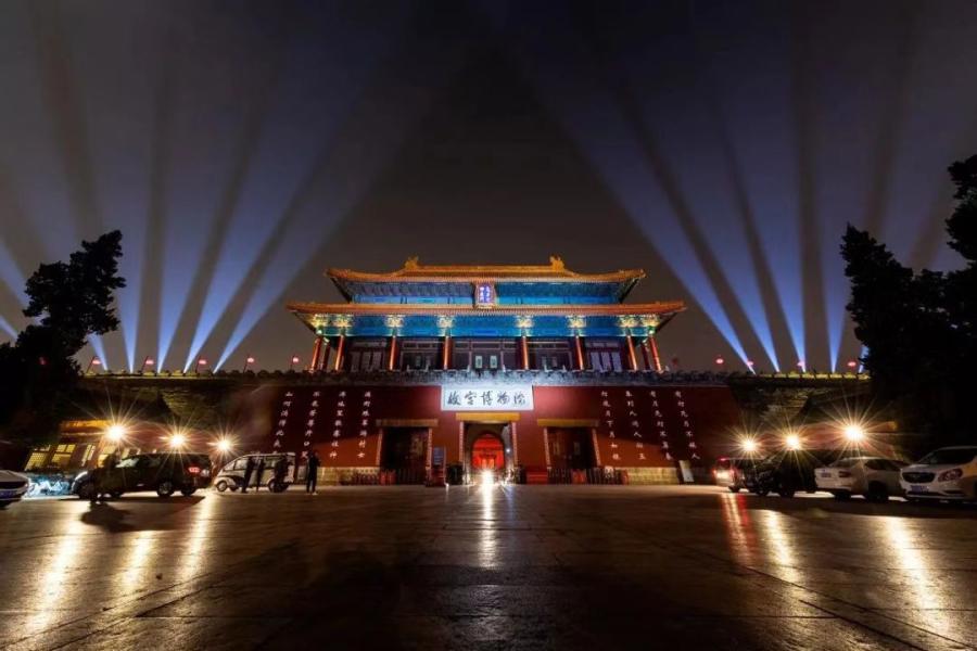 Photo taken on Feb 19, 2019 shows the night scenery in the Palace Museum, or the Forbidden City, in Beijing, capital of China. [Photo/Palace Museum]

Around 500 tour participants were able to secure online reservations on Sunday, with the free tickets snapped up in just 10 minutes.

Others included invited guests such as model workers and soldiers in appreciation for their societal contributions.

Another night tour is to take place on Wednesday night. But Shan said further evaluation is necessary to determine whether regular night visits to the compound will be offered in the future.

Nevertheless, he said some important days in the lunar calendar, like the Mid-Autumn Festival, would possibly become new occasions for nocturnal tours, and more regions other than city walls might be opened after the sun sets.