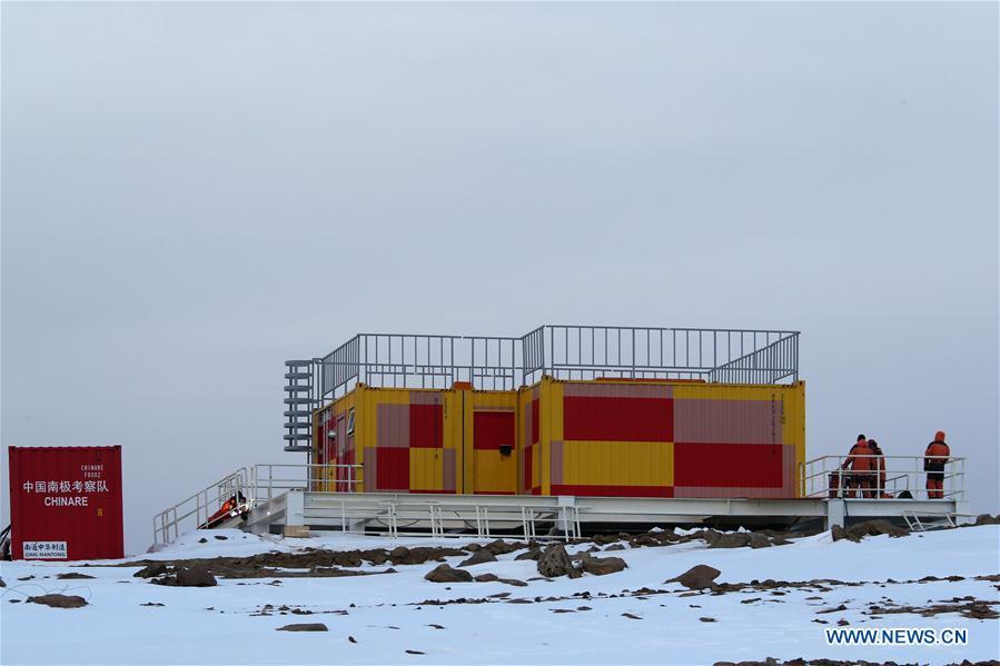 Photo taken on Feb. 11, 2019 shows the cabin of a fluorescence Doppler lidar system at the Zhongshan Station, a Chinese research base in Antarctica. Chinese researchers have installed and tested a fluorescence Doppler lidar system at a research base in Antarctica during a mission that was just concluded last week and are now heading home. The system run at Zhongshan Station had enabled them to simultaneously observe the temperature and the three-dimensional wind field in the atmospheric region mesopause above Antarctica, exploring the middle and upper atmosphere of the polar cusp region. (Xinhua/Liu Shiping)