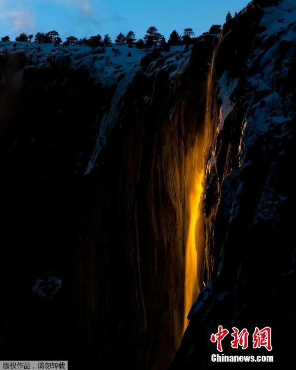 Photographers in Yosemite National Park encountered the natural phenomenon known as \