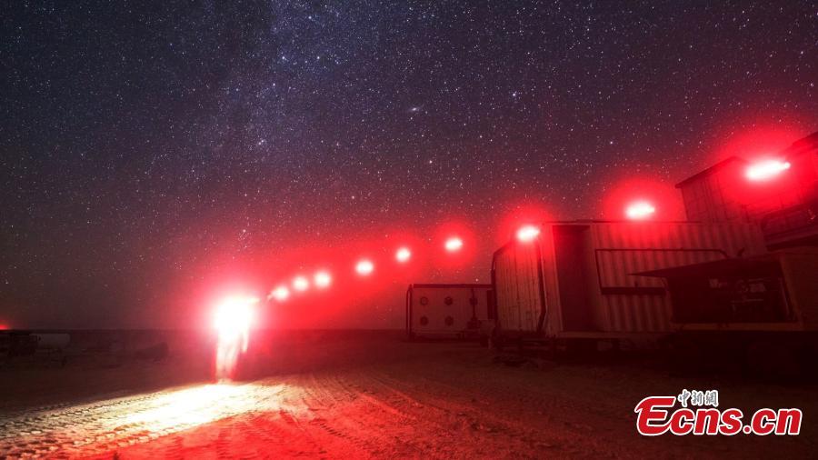 The stars in the sky observed at the Mars Camp in Lenghu Town, Northwest China\'s Qinghai Province, March 5, 2019. The camp is named for its unique Yadan landforms, or dry areas with wind erosion landscape. (Photo: China News Service/Ye Ziyi)