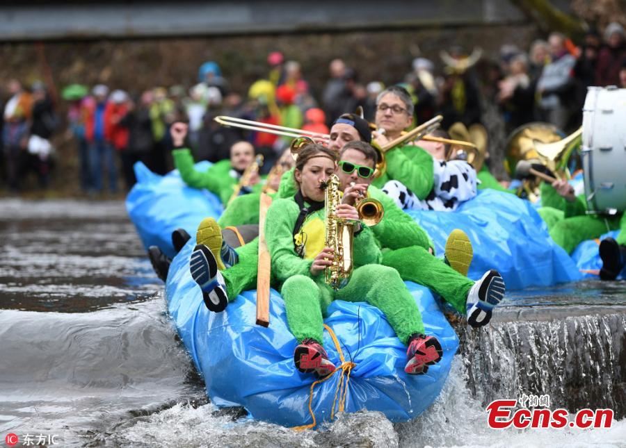 Photo taken on March 4, 2019 shows the Da-Bach-na-Fahrt in Schramberg, Germany. With a goal to arrive at the finish with dry feet, 42 participants drove with their \