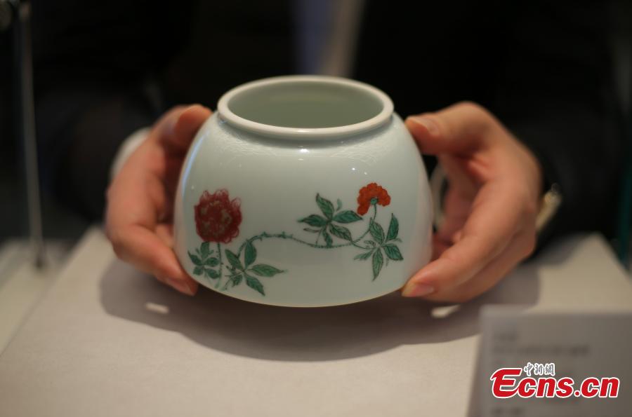 An item on display ahead of the 53th China Guardian Quarterly Auctions in Beijing, March 20, 2019. China Guardian said more than 4,000 items, including Chinese paintings and calligraphy, rare books, letters and manuscripts, pieces of porcelain and jade, and other works of art, will be put up for auction from March 23 to 25. (Photo: China News Service/Yang Kejia)