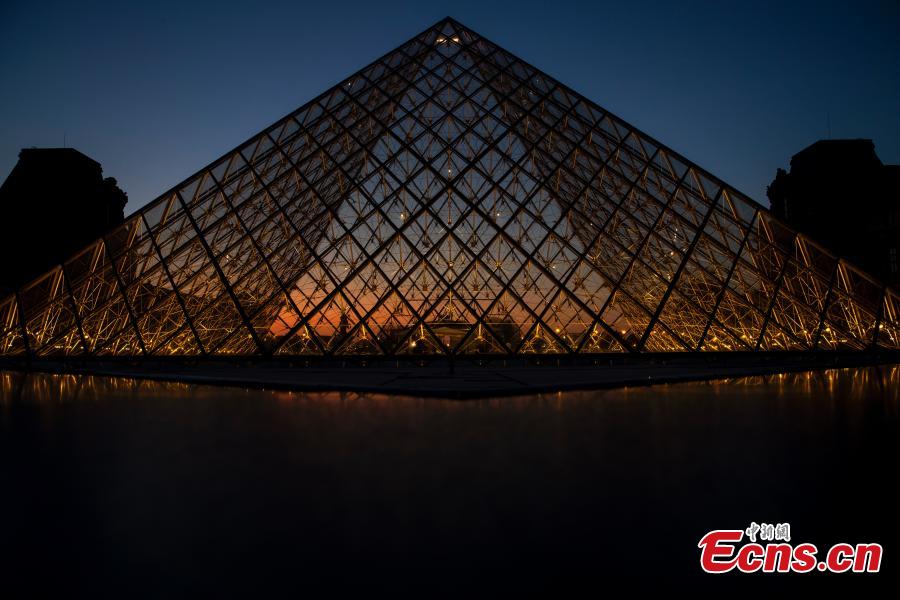 The Louvre Pyramid (Pyramide du Louvre) is seen at night on March 21, 2019, in Paris, France. The pyramid of the Louvre Museum celebrates its 30th anniversary. Designed by Chinese-American architect Leoh Ming Pei, it was inaugurated on March 30, 1989 by French President Francois Mitterrand. (Photo/Agencies)
