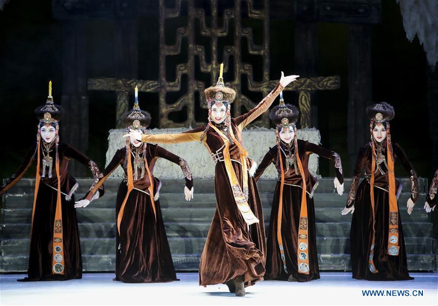 Actors perform during the media preview of Princess Zhaojun at Lincoln Center\'s David H. Koch Theater in New York, the United Sates, March 21, 2019. The dance drama based on the life story of an ancient princess in China made its debut of the four-day New York tour on Thursday. Produced by the renowned China Arts and Entertainment Group Ltd. (CAEG), Princess Zhaojun, which features 50 dancers, brings to life a household story in China of Wang Zhaojun, a palace lady-in-waiting living over 2,000 years ago in Han Dynasty who helped secure peace on the turbulent northern border by marrying the leader of Xiongnu, a powerful nomadic tribe. Serving as a queen of the tribe, Zhaojun helped Han to build a good relationship with Xiongnu and promoted cultural exchanges. (Xinhua/Wang Ying)